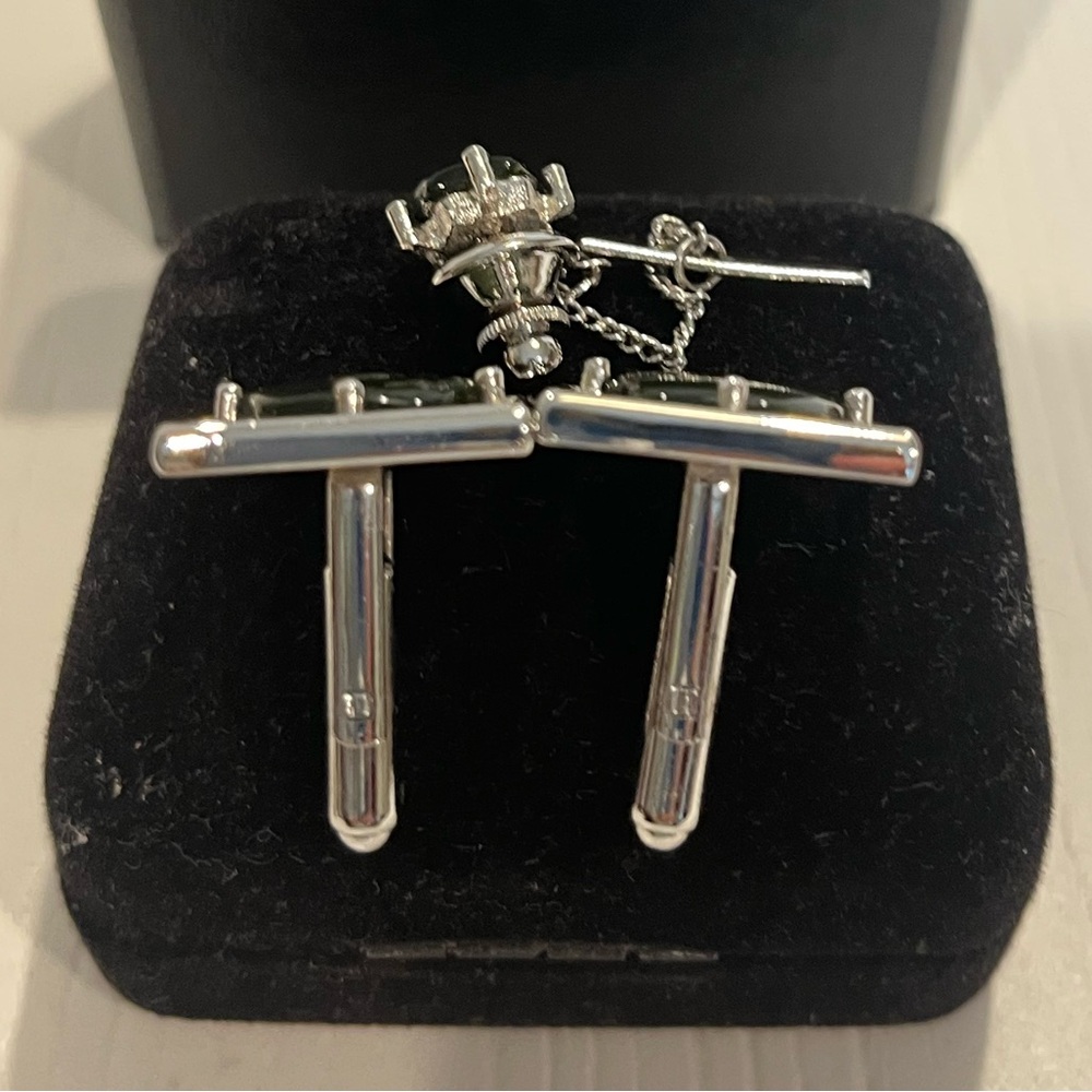 Vintage Mens Green Stone Silver Tone Cuff Links & Tie Clip Set - Picture 8 of 10
